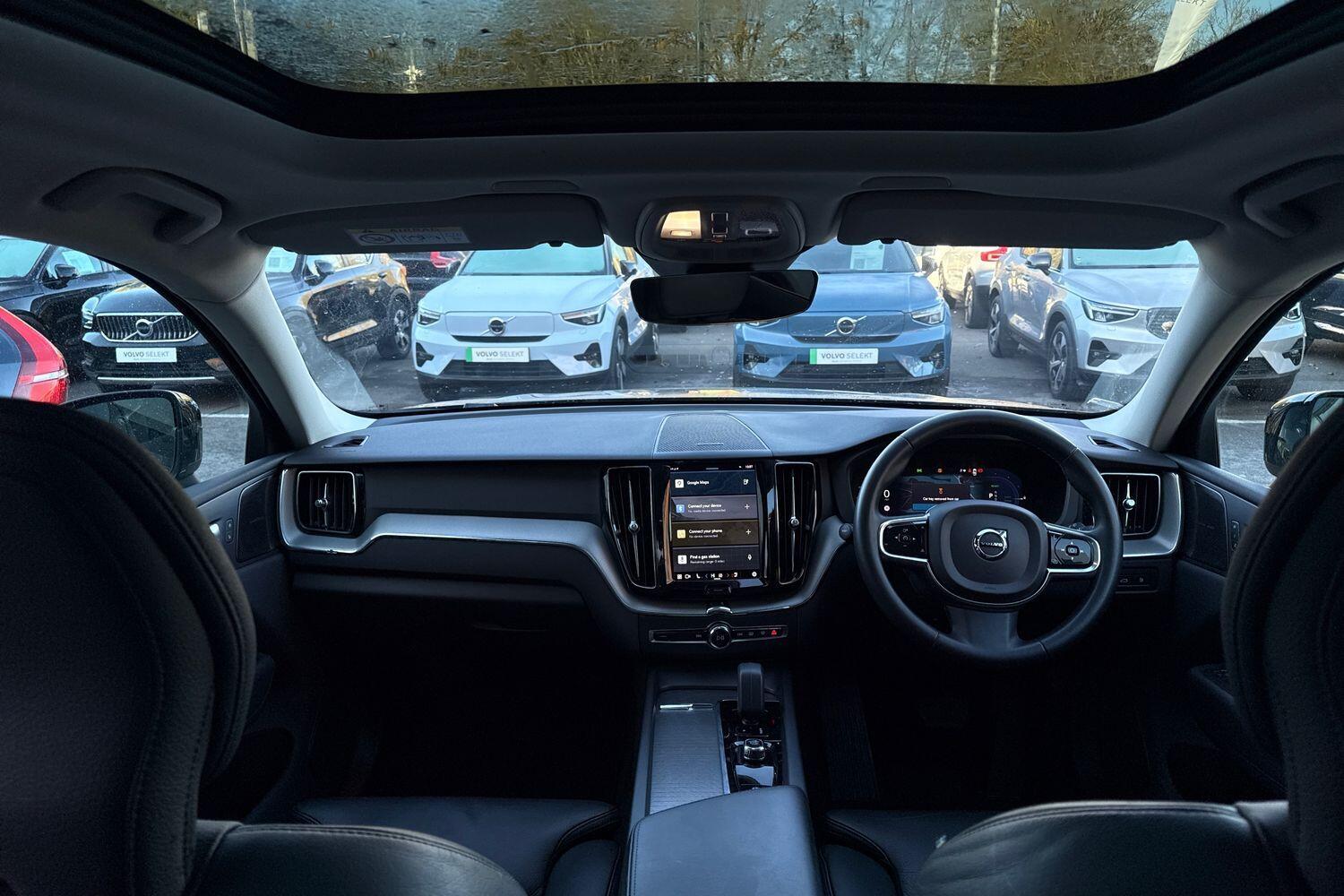 Used Volvo XC60 2023 for sale - 76657878: Photo 3