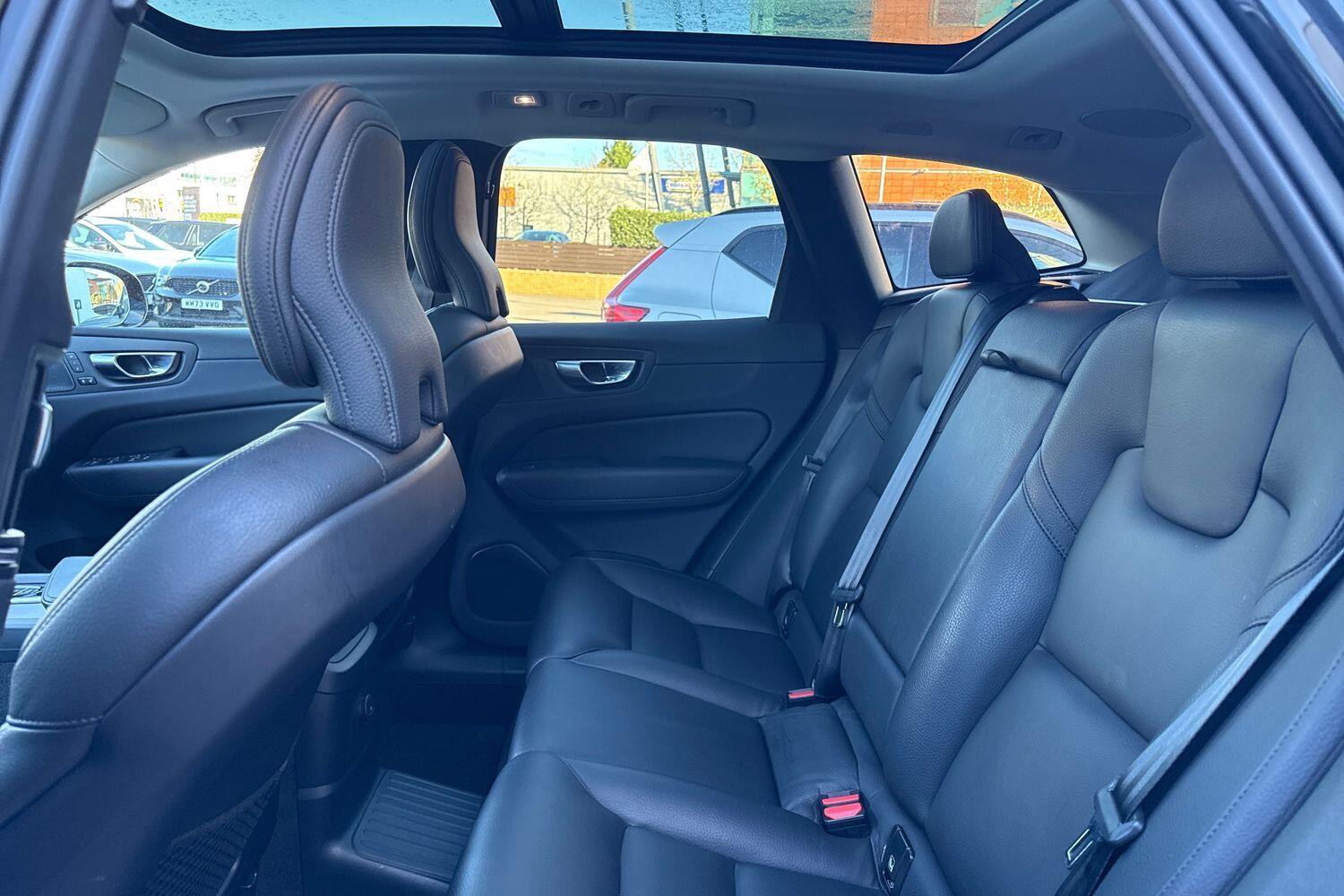 Used Volvo XC60 2023 for sale - 76657878: Photo 30