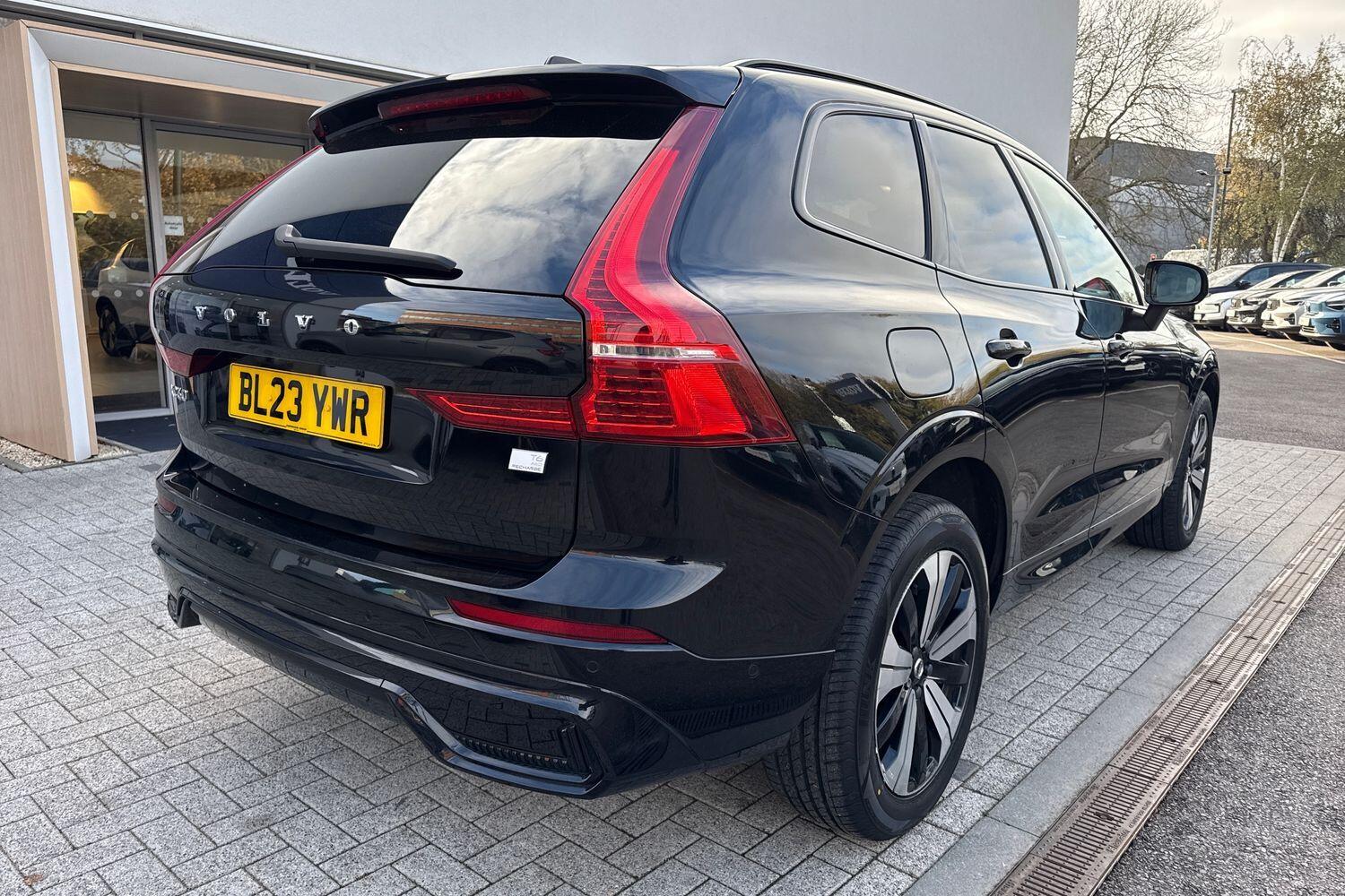 Used Volvo XC60 2023 for sale - 76657878: Photo 8