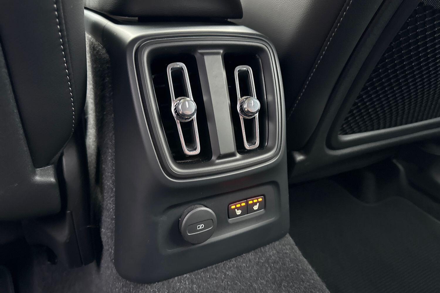 Used Volvo XC40 2022 for sale - 77255324: Photo 32