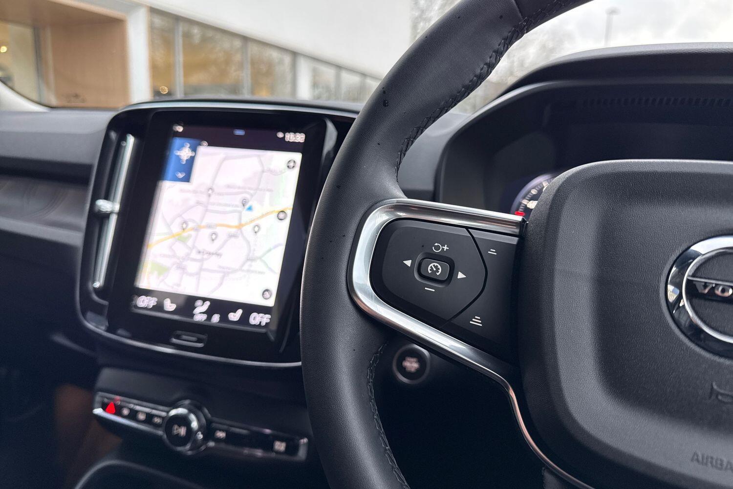 Used Volvo XC40 2022 for sale - 77255324: Photo 37