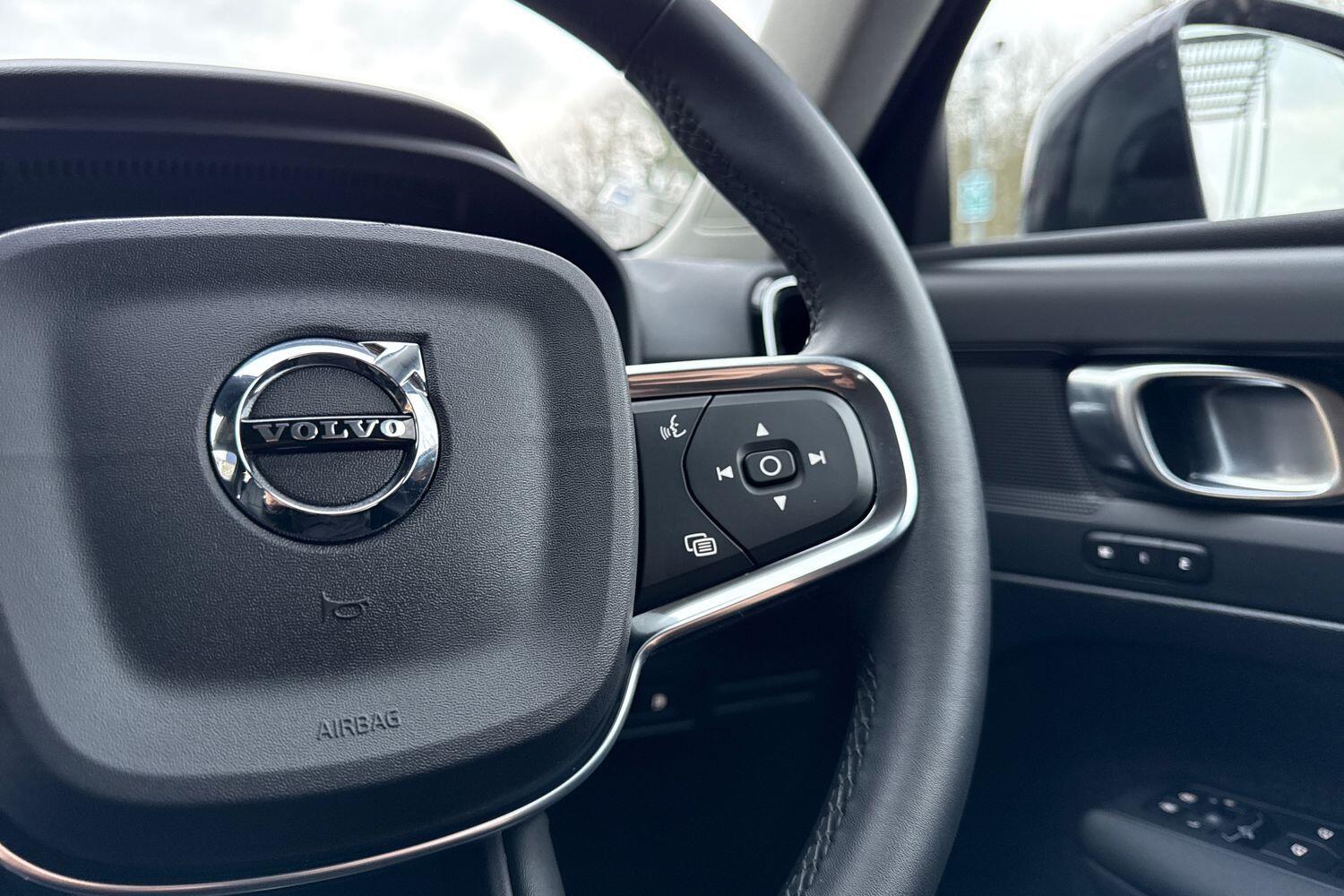 Used Volvo XC40 2022 for sale - 77255324: Photo 38