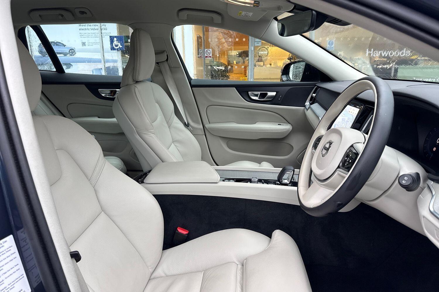 Used Volvo V60 for sale - 77671679: Photo 24