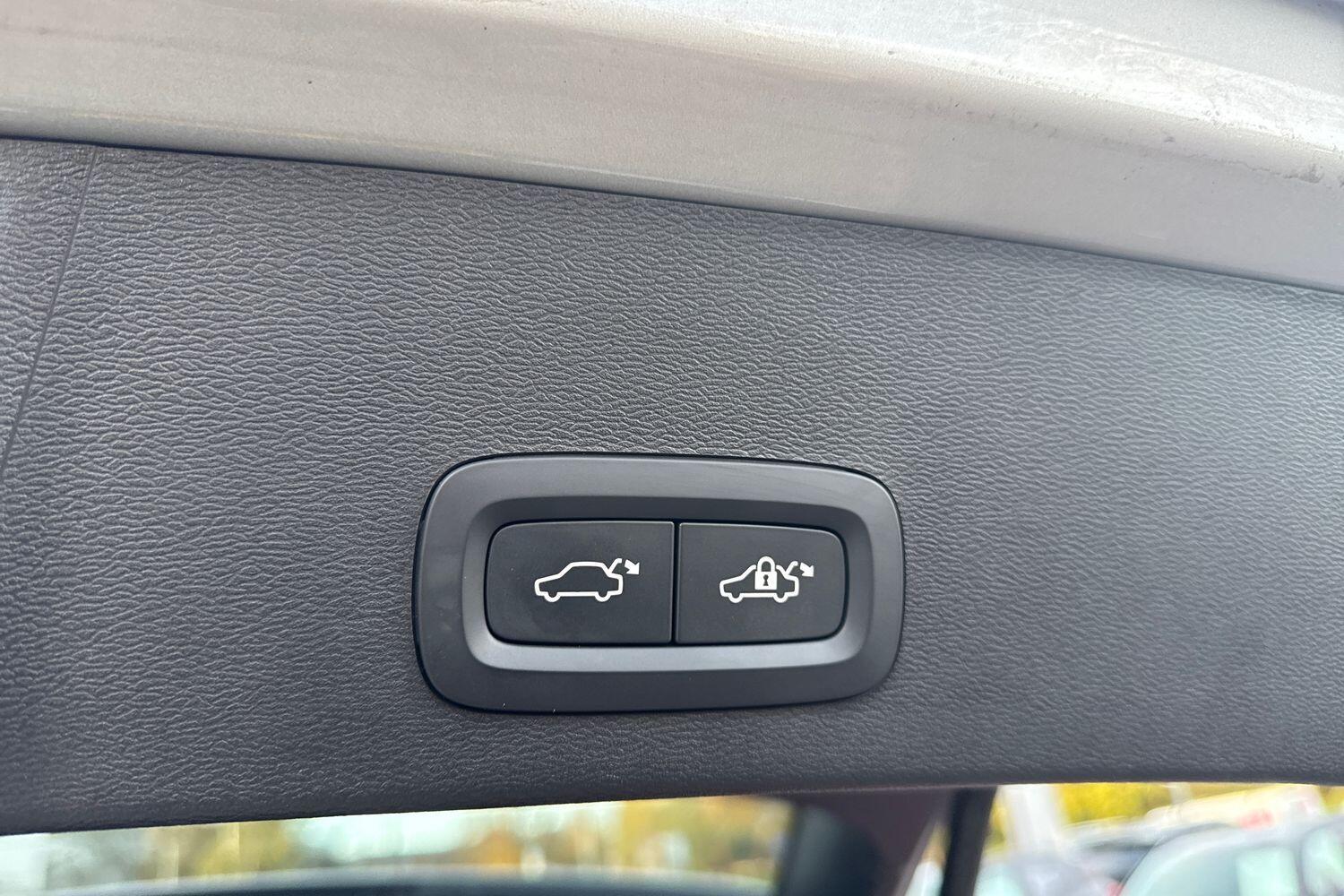 Used Volvo XC40 2024 for sale - 76573665: Photo 21