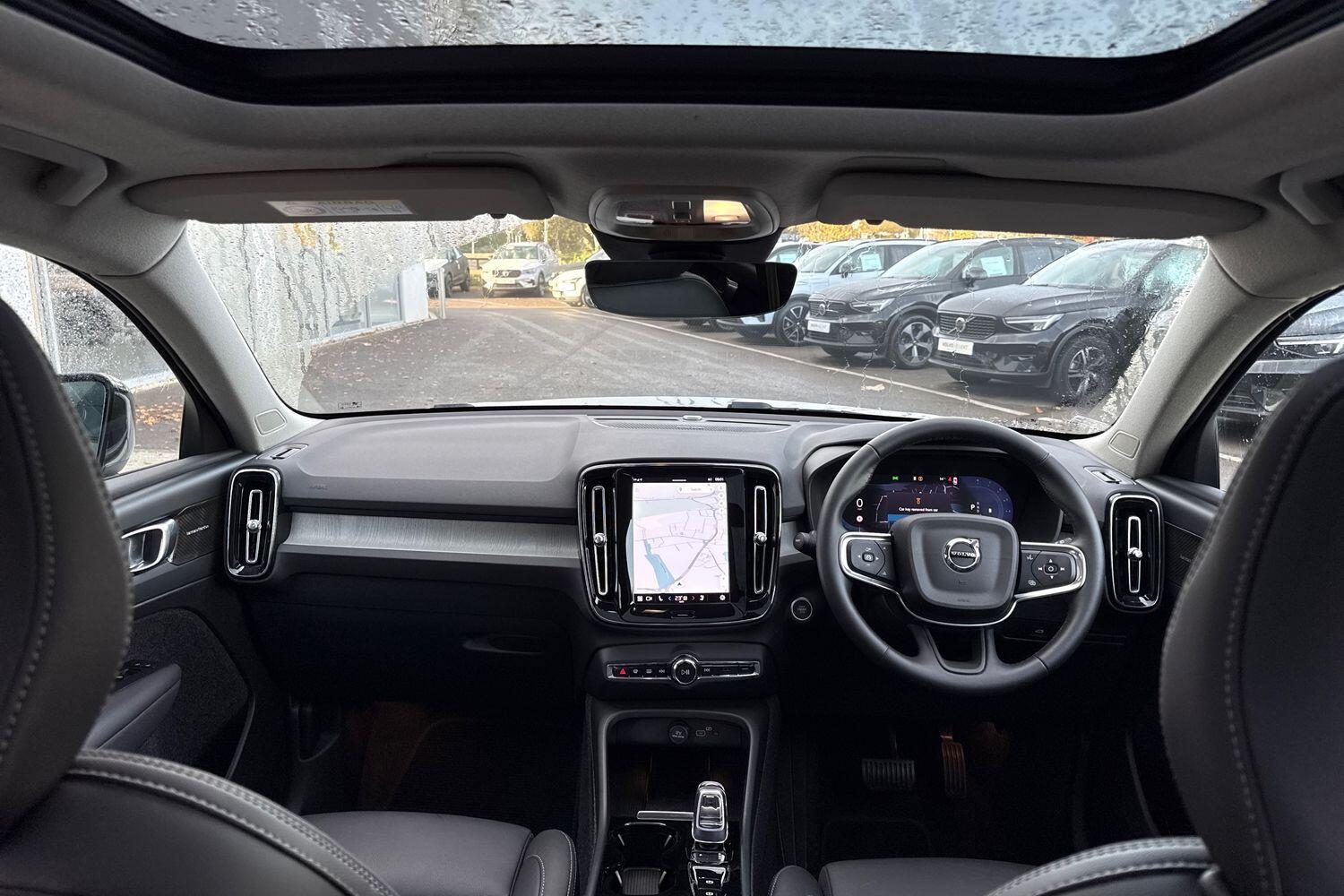 Used Volvo XC40 2024 for sale - 76573665: Photo 3