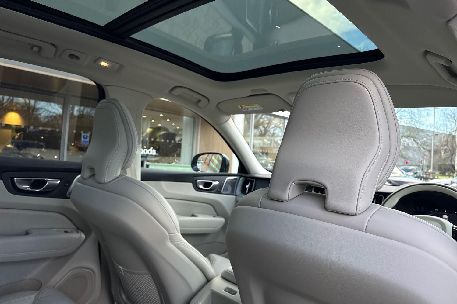 Used Volvo XC60 2024 for sale - 77497461: Photo 24