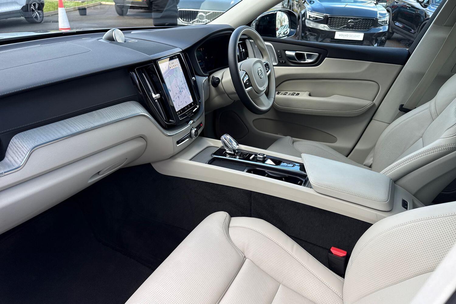 Used Volvo XC60 2024 for sale - 77497461: Photo 27