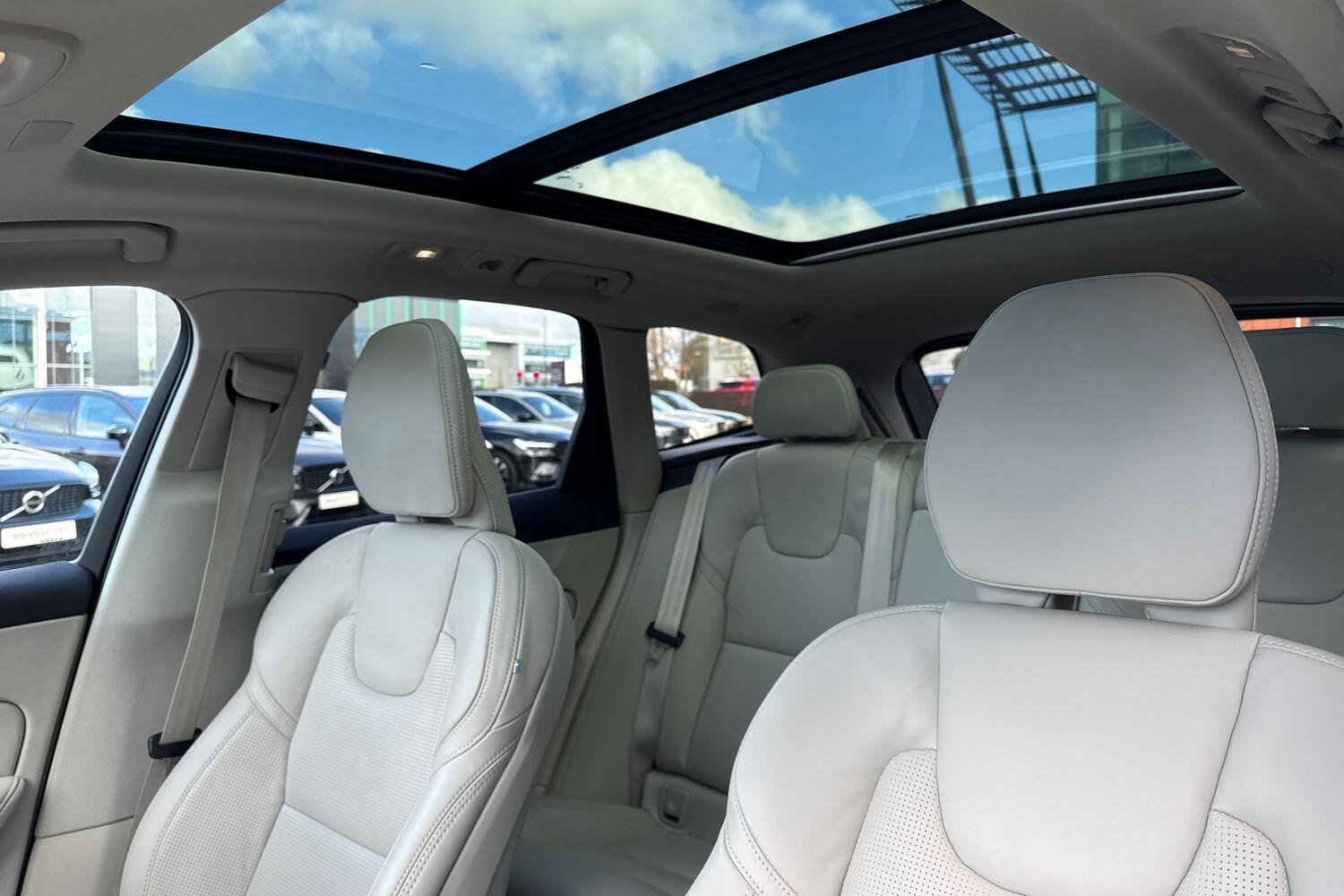 Used Volvo XC60 2024 for sale - 77497461: Photo 29