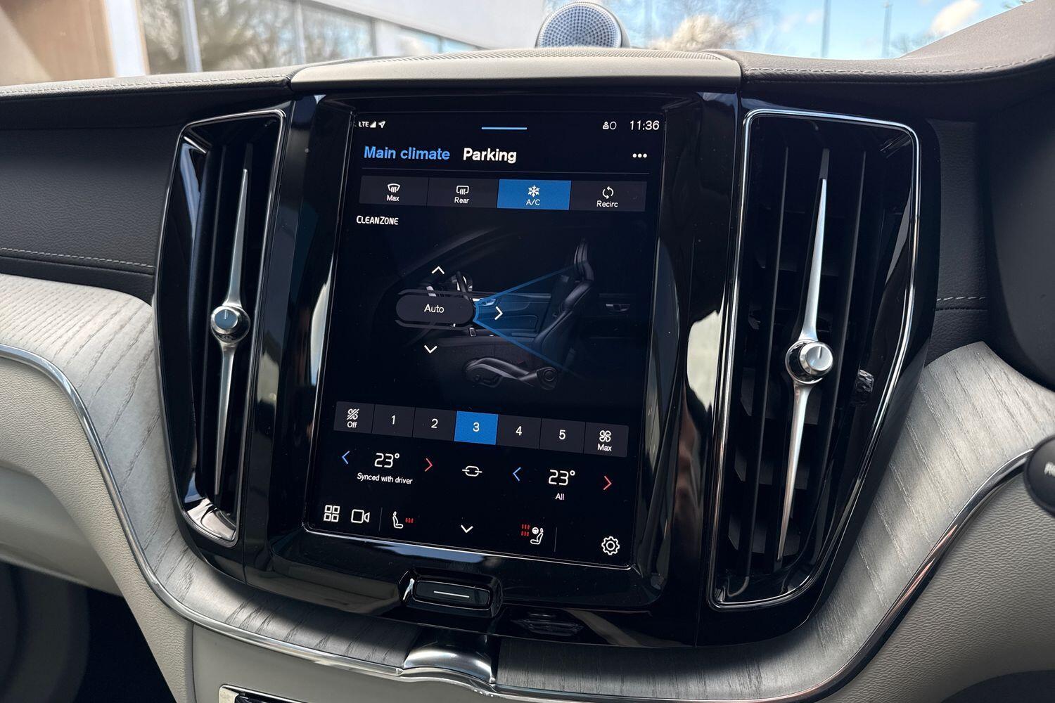 Used Volvo XC60 2024 for sale - 77497461: Photo 39