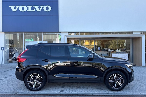Used Volvo XC40 2024 for sale - 76200934: Photo 2