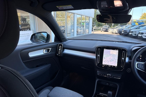 Used Volvo XC40 2024 for sale - 76200934: Photo 31