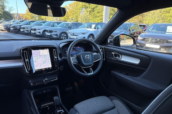 Used Volvo XC40 2024 for sale - 76200934: Photo 32