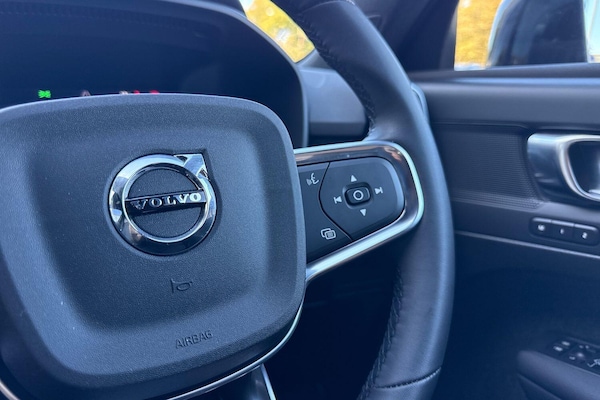 Used Volvo XC40 2024 for sale - 76200934: Photo 37