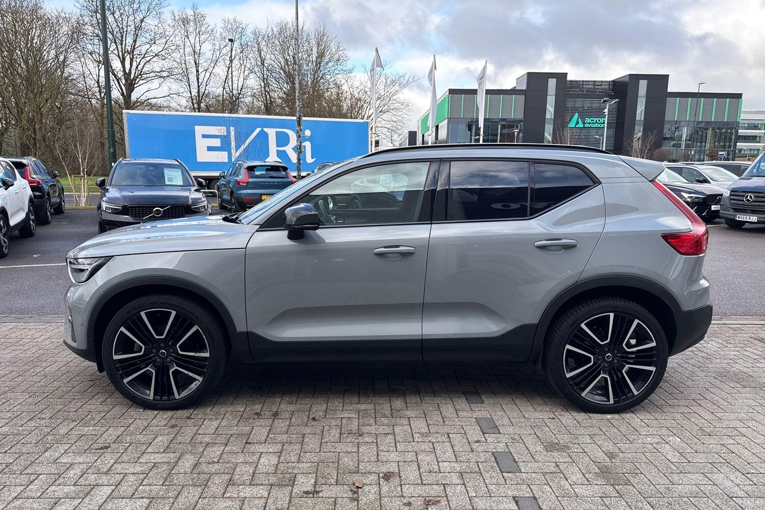 Used Volvo XC40 2025 for sale - 77376970: Photo 11