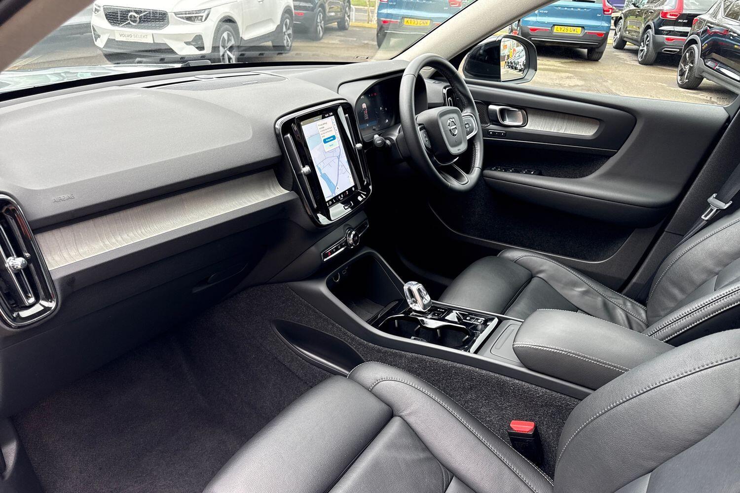 Used Volvo XC40 2025 for sale - 77376970: Photo 27