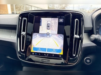 Used Volvo XC40 2025 for sale - 77376970: Photo