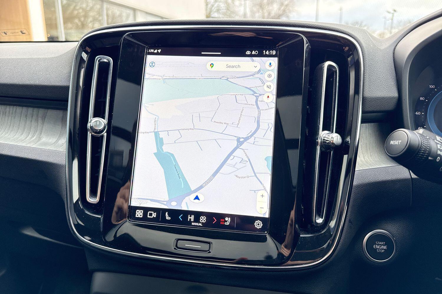 Used Volvo XC40 2025 for sale - 77376970: Photo 5