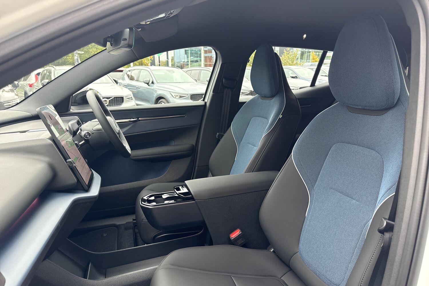 Used Volvo EX30 2025 for sale - 76513105: Photo 27