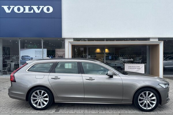 Used Volvo V90 2021 for sale - 75609755: Photo 2