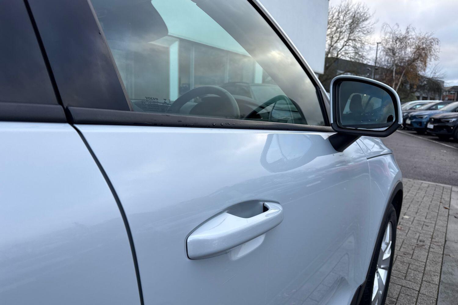 Used Volvo XC40 2021 for sale - 76913878: Photo 17