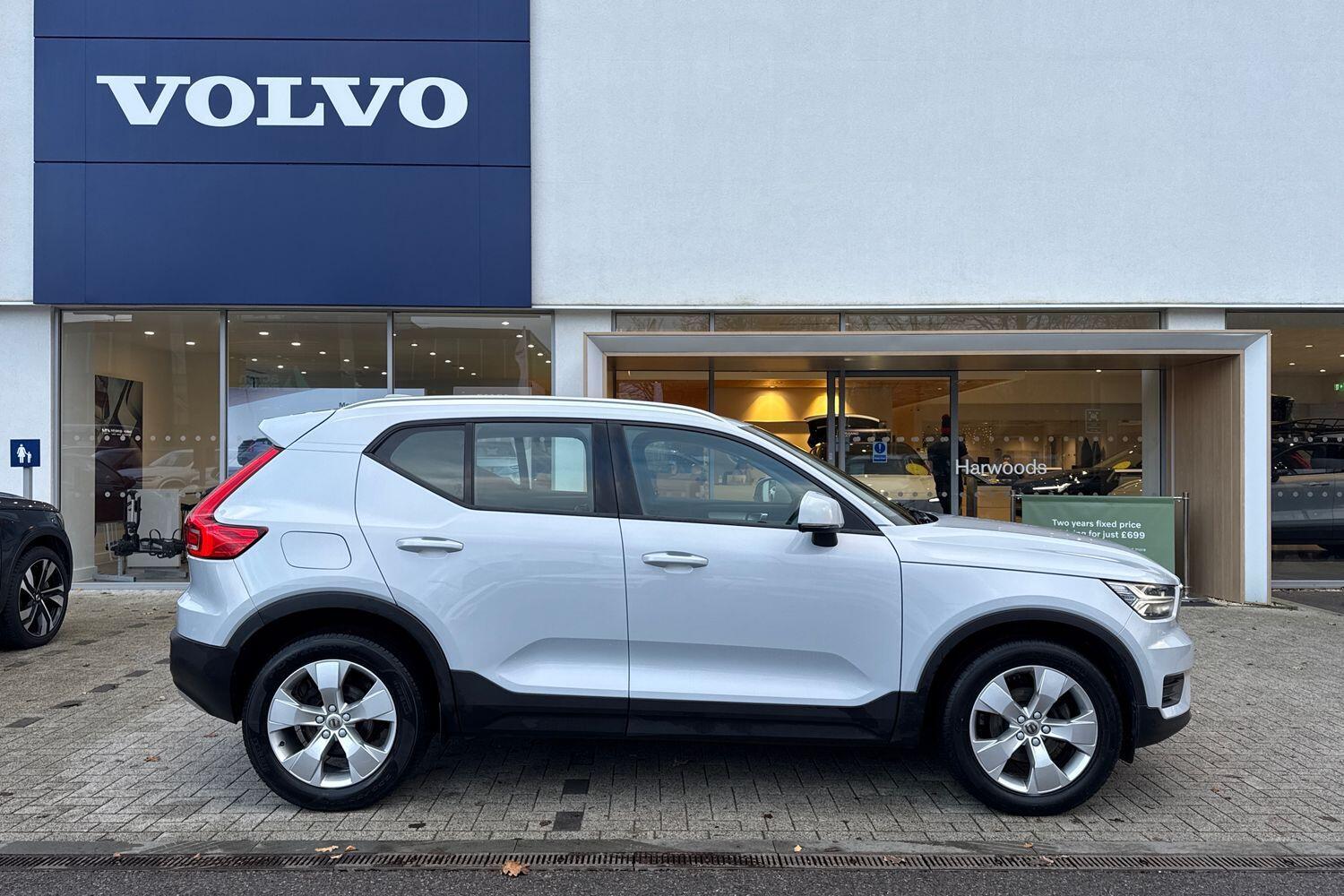 Used Volvo XC40 2021 for sale - 76913878: Photo 2