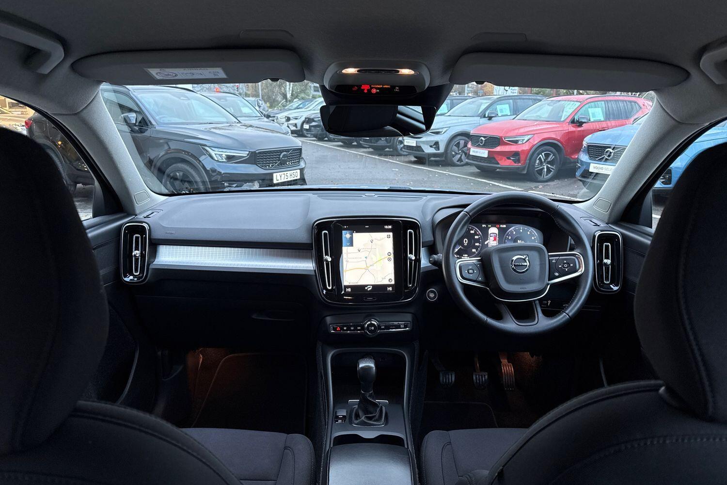 Used Volvo XC40 2021 for sale - 76913878: Photo 3