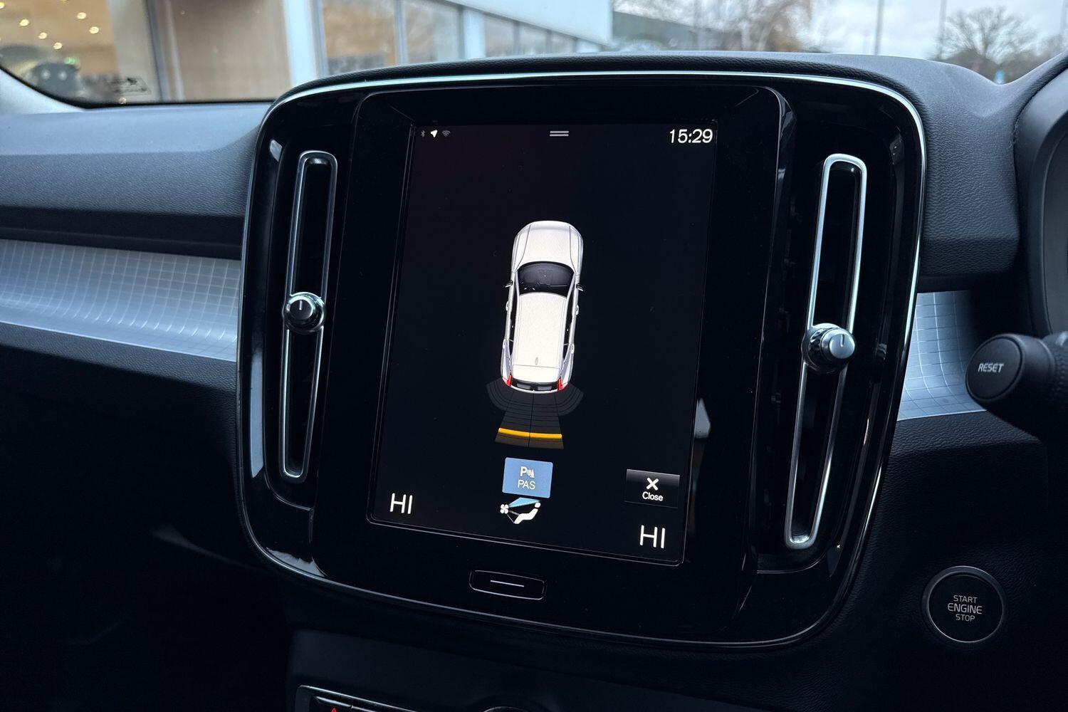 Used Volvo XC40 2021 for sale - 76913878: Photo 4