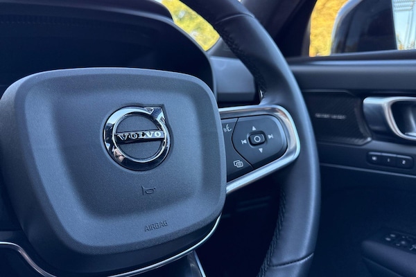 Used Volvo XC40 2022 for sale - 75741770: Photo 36