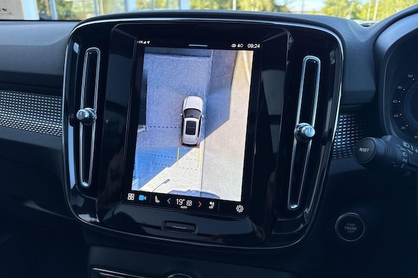 Used Volvo XC40 2022 for sale - 75741770: Photo 4