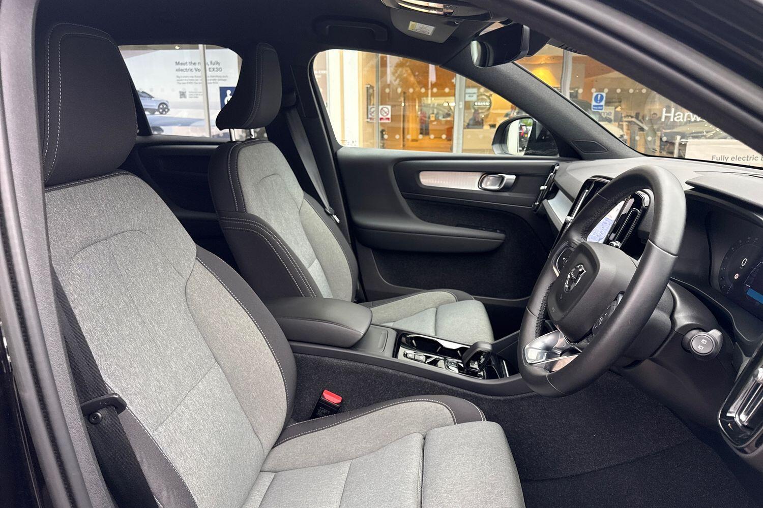 Used Volvo XC40 2023 for sale - 76108814: Photo 25