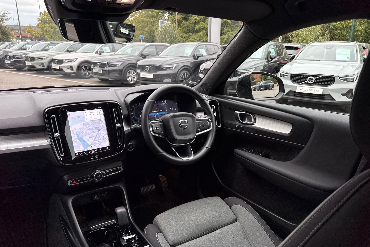 Used Volvo XC40 2023 for sale - 76108814: Photo 32