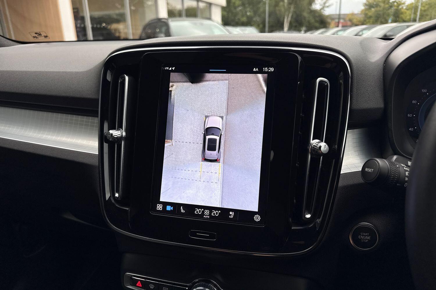 Used Volvo XC40 2023 for sale - 76108814: Photo 4