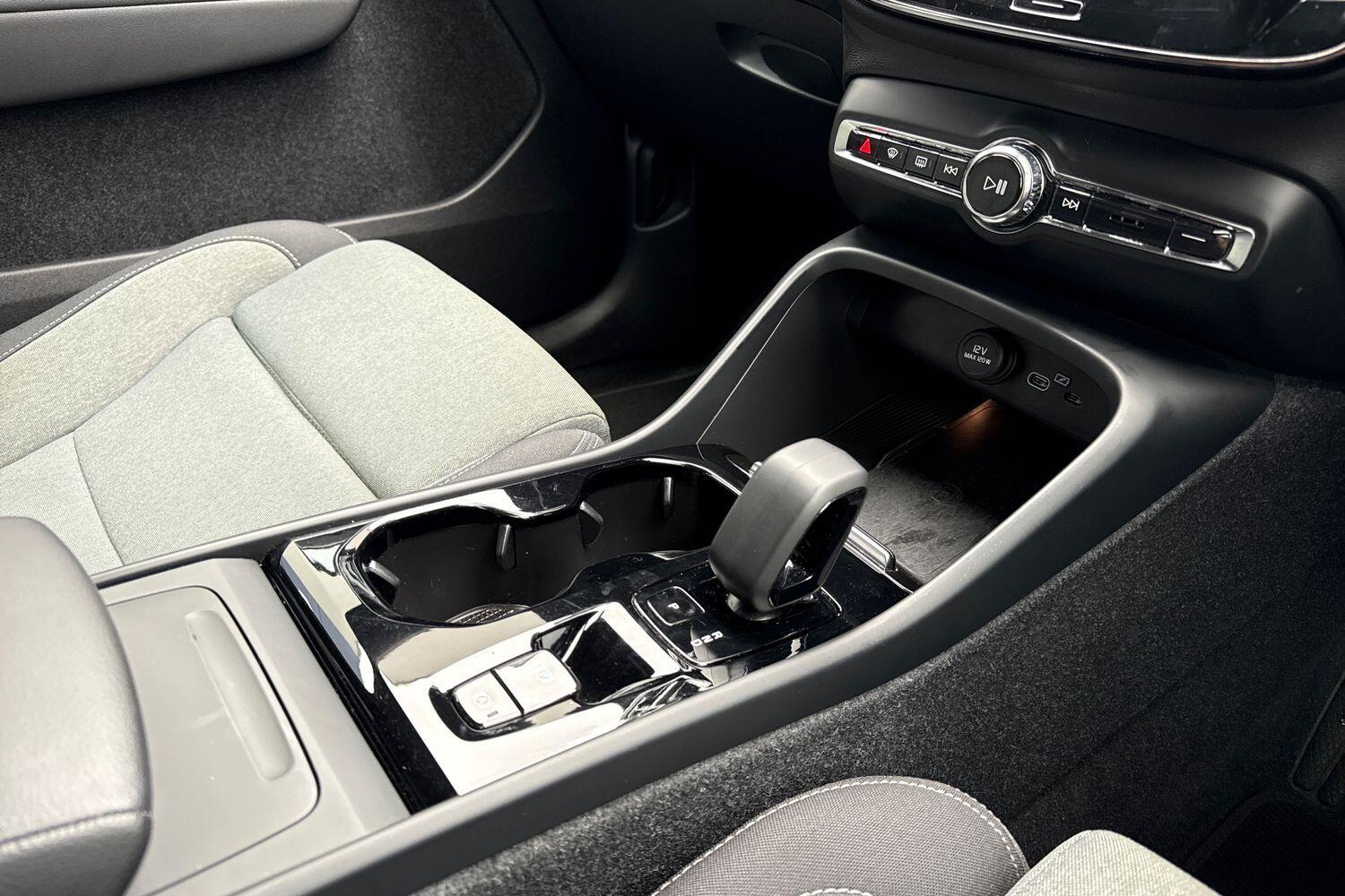 Used Volvo XC40 2023 for sale - 76108814: Photo 42