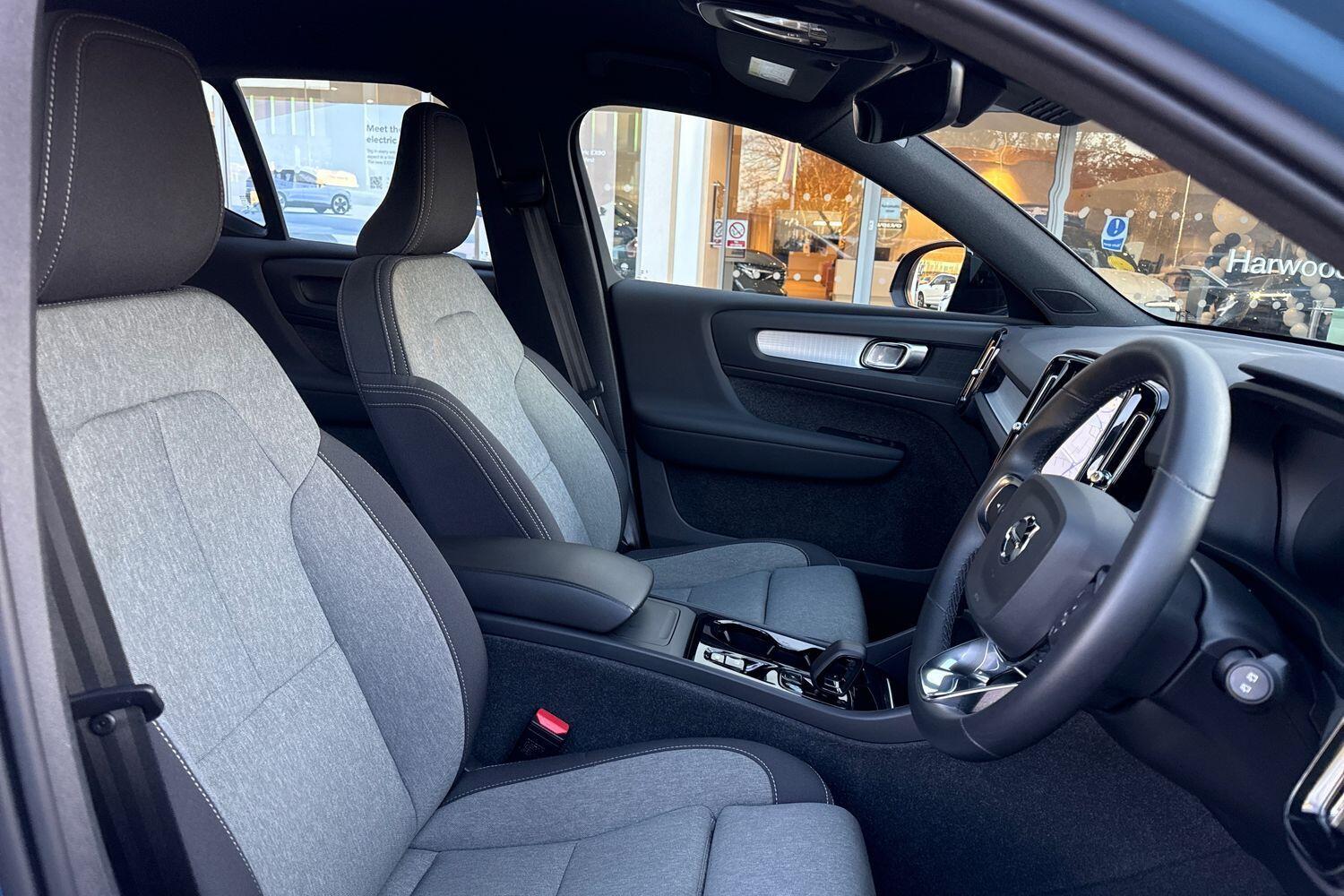 Used Volvo XC40 for sale - 76727101: Photo 26