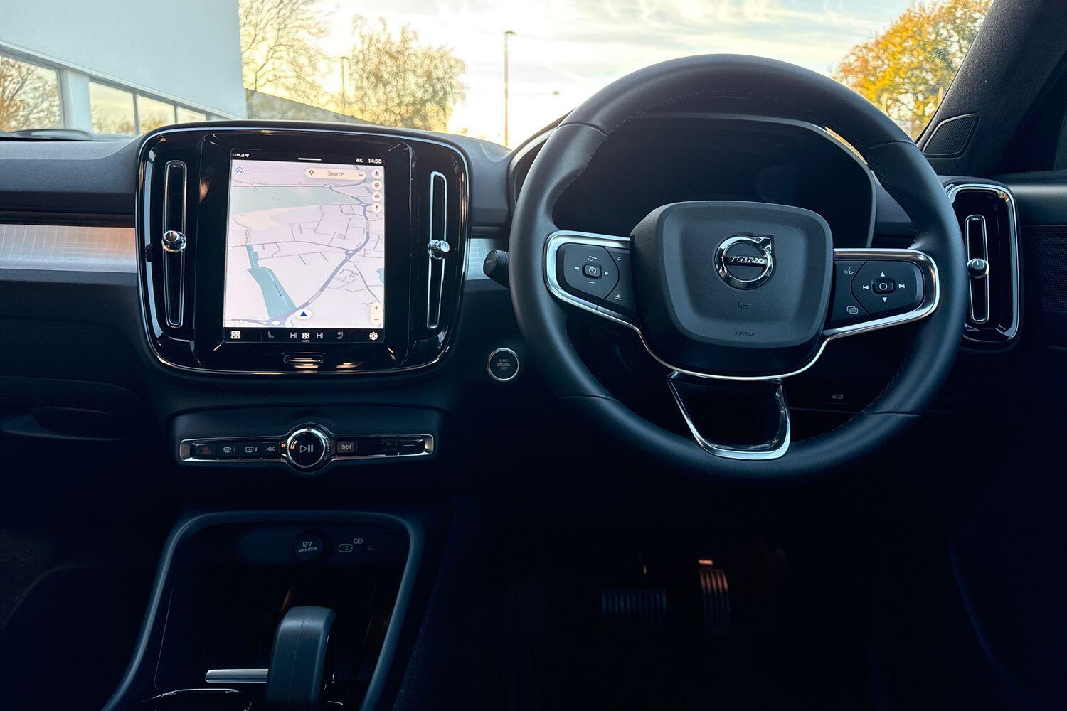 Used Volvo XC40 for sale - 76727101: Photo 33