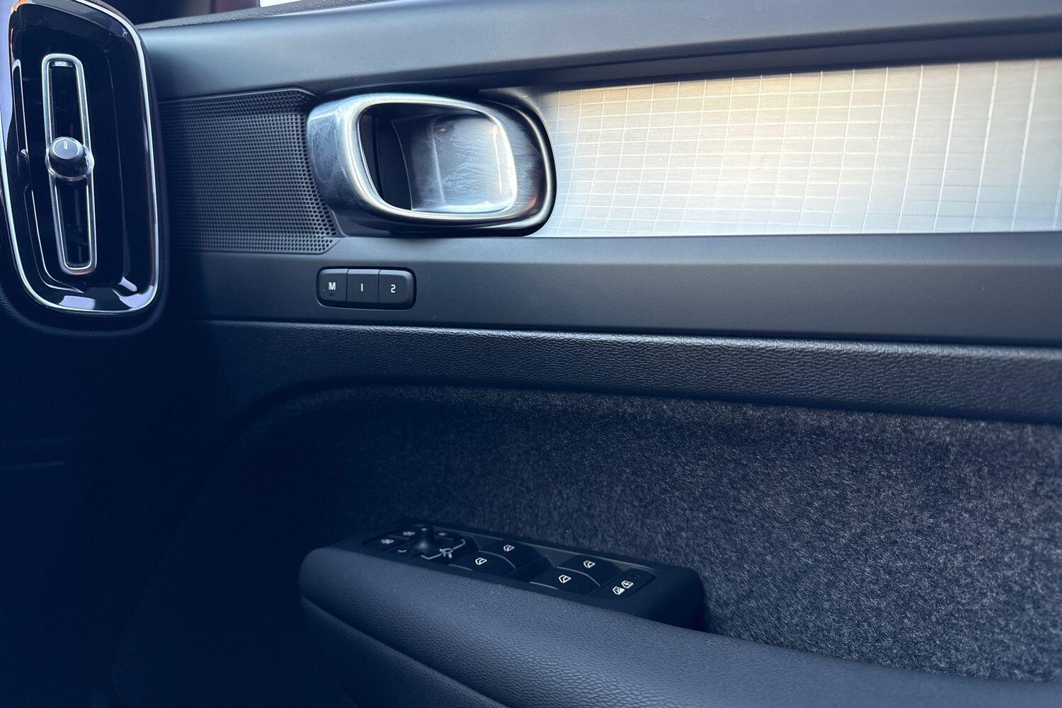 Used Volvo XC40 for sale - 76727101: Photo 42