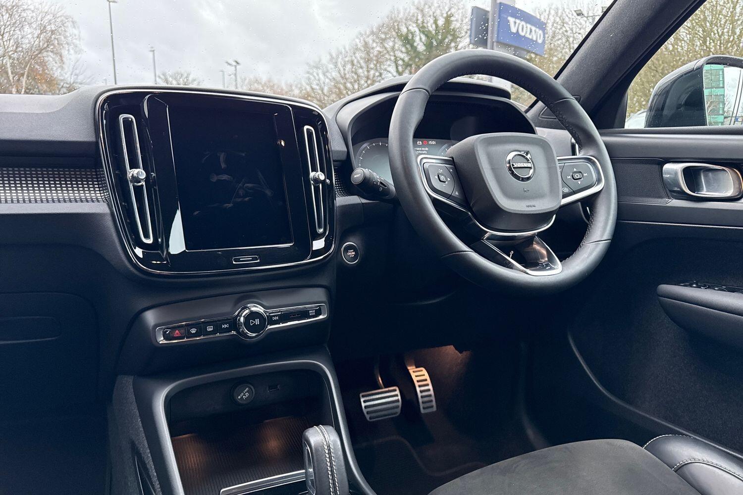 Used Volvo XC40 for sale - 76997039: Photo 35