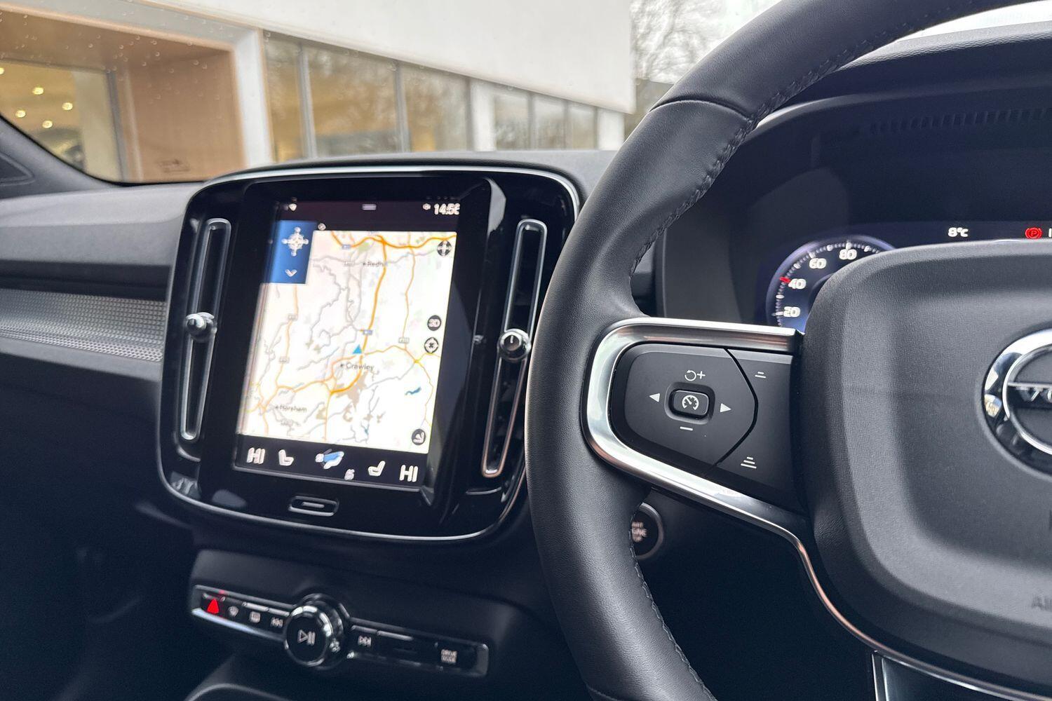 Used Volvo XC40 for sale - 76997039: Photo 36