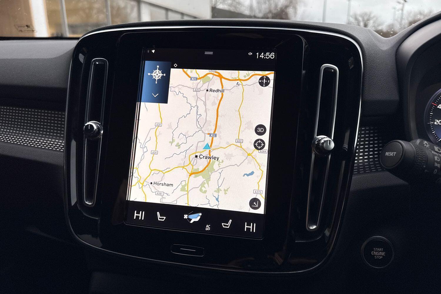 Used Volvo XC40 for sale - 76997039: Photo 5