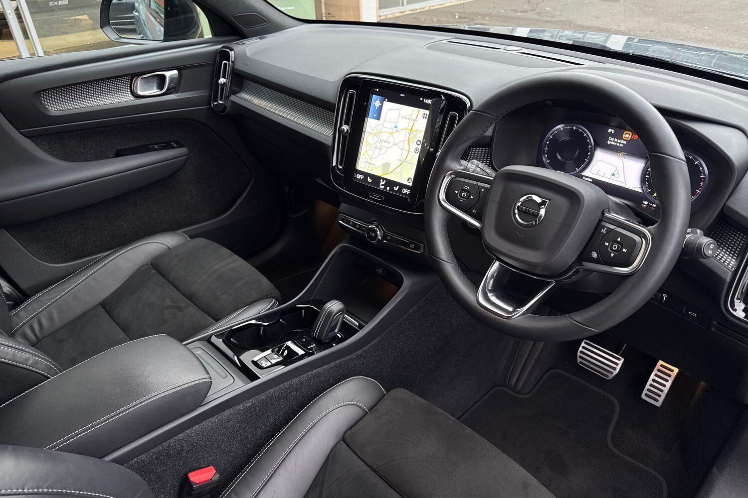 Used Volvo XC40 for sale - 76997039: Photo 6