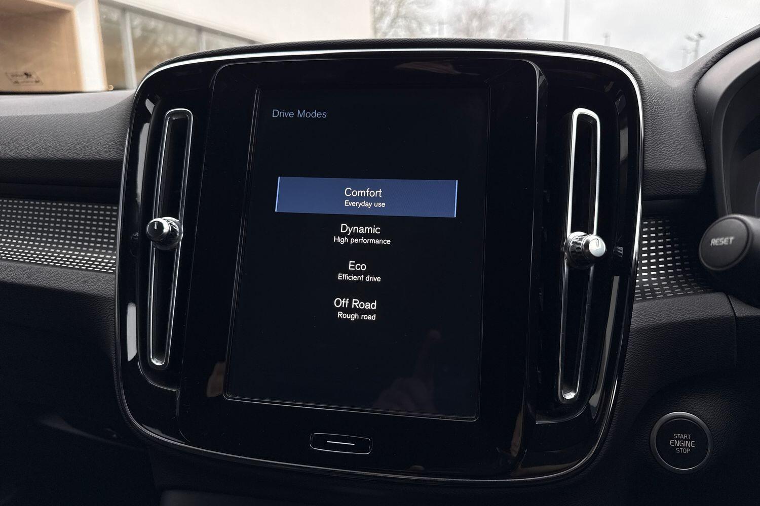 Used Volvo XC40 2020 for sale - 77255323: Photo 45