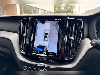 Used Volvo XC60 2022 for sale - 76246753: Photo 4