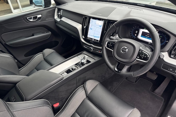 Used Volvo XC60 2022 for sale - 76246753: Photo 5