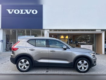 Used Volvo XC40 2021 for sale - 76073239: Photo 2
