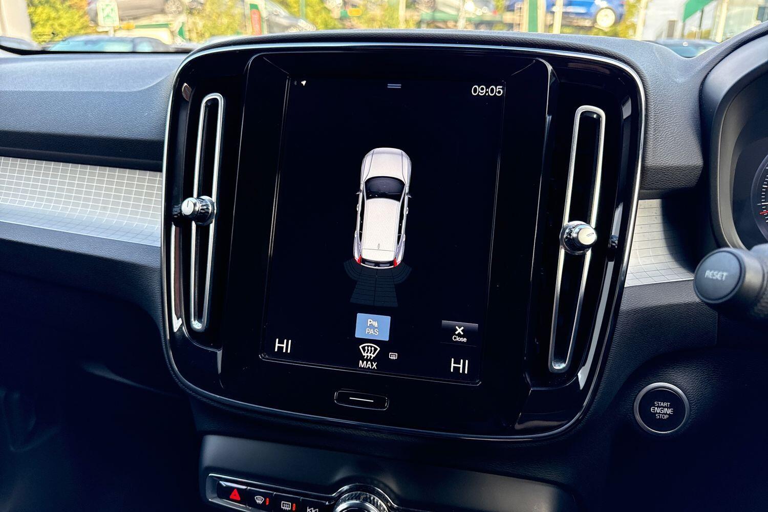 Used Volvo XC40 2021 for sale - 76073239: Photo 4