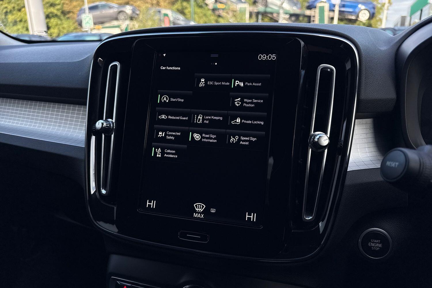 Used Volvo XC40 2021 for sale - 76073239: Photo 40