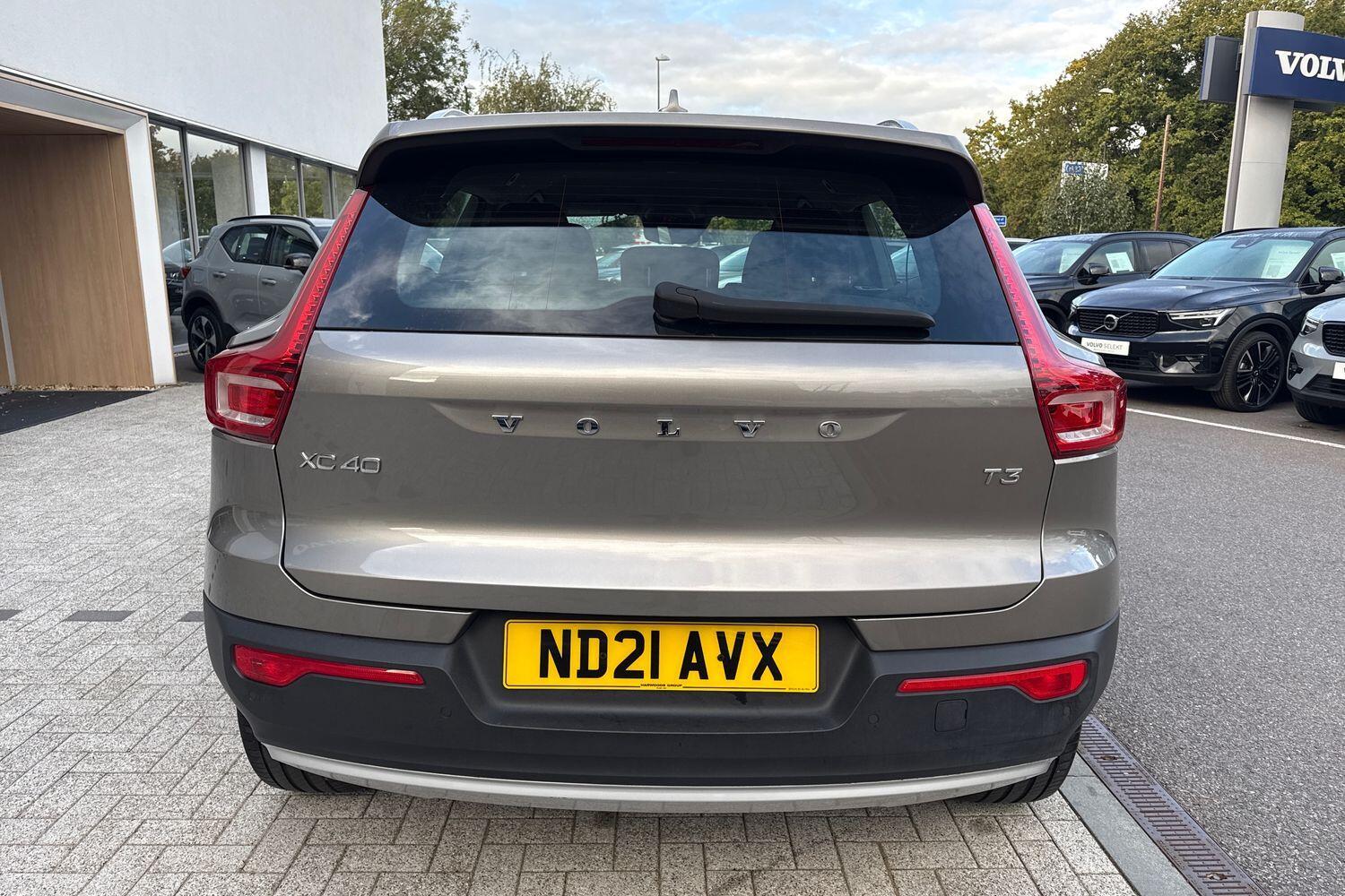 Used Volvo XC40 2021 for sale - 76073239: Photo 8