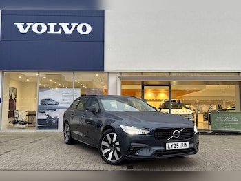 2025 (25) - 2.0 T6 [350] PHEV Plus Dark 5dr AWD Auto