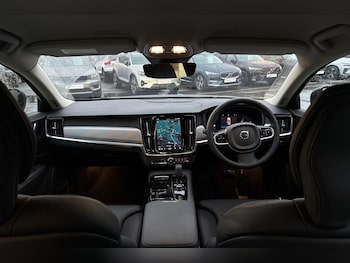 Used Volvo V90 2025 for sale - 77144485: Photo
