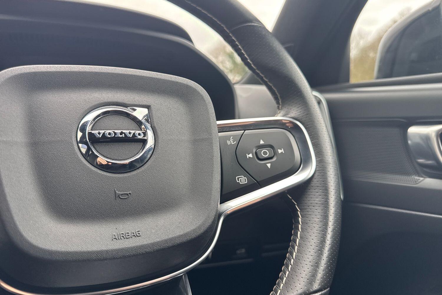 Used Volvo XC40 2021 for sale - 77657935: Photo 37